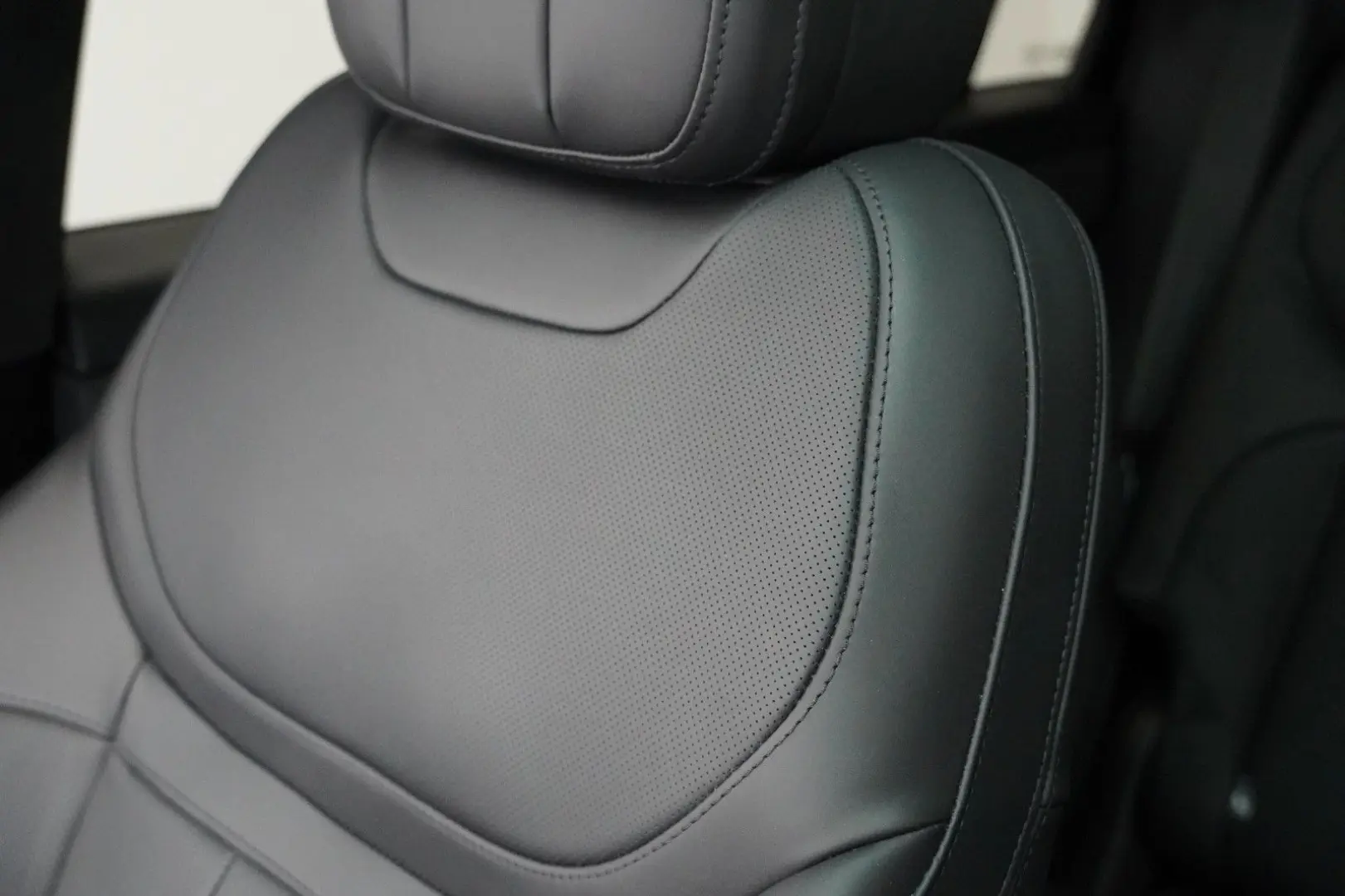 P550e Autobiography AWD Aut.