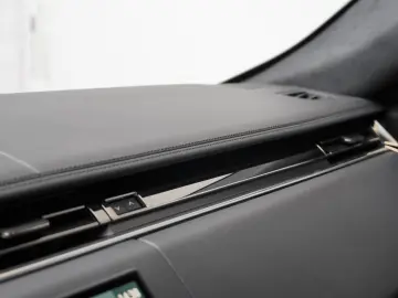 P550e Autobiography AWD Aut.
