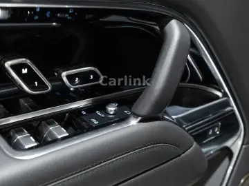 Range Rover P550e AUTOBIOGRAPHY -SHADOW PACK-