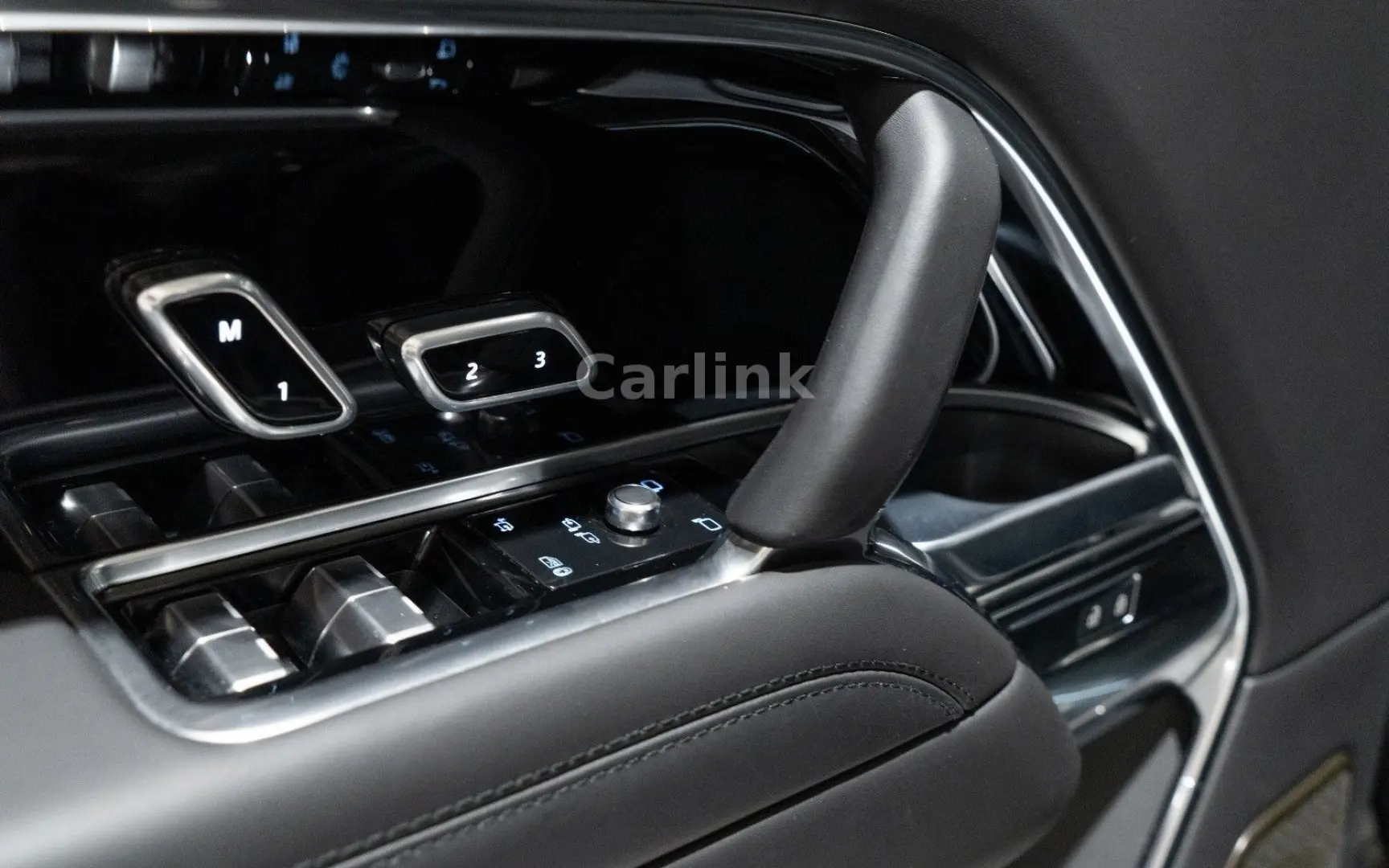 Range Rover P550e AUTOBIOGRAPHY -SHADOW PACK-