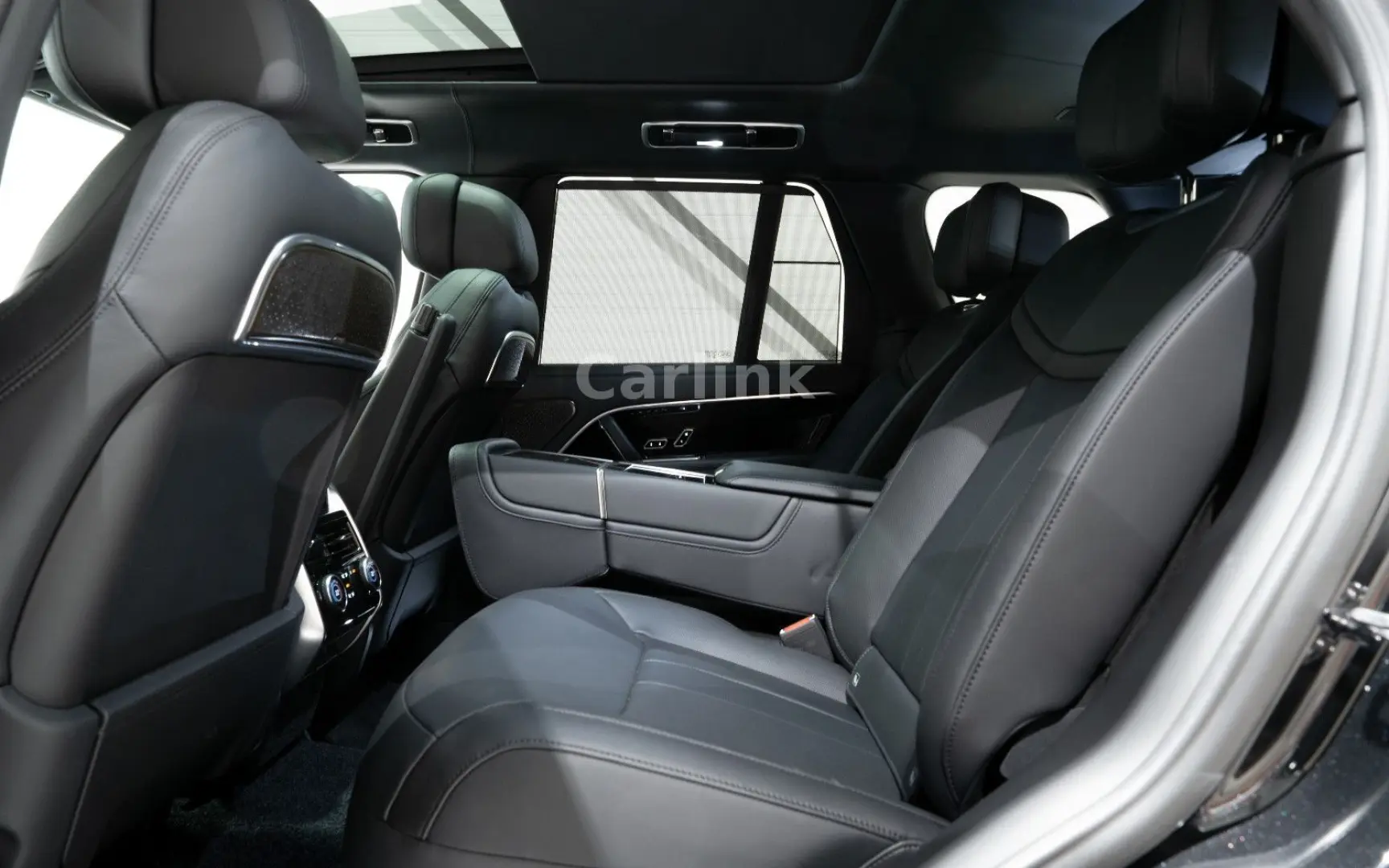 Range Rover P550e AUTOBIOGRAPHY -SHADOW PACK-