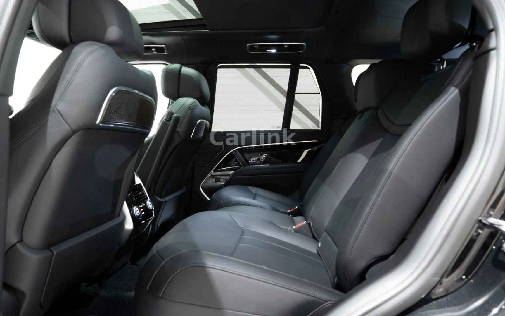 Range Rover P550e AUTOBIOGRAPHY -SHADOW PACK-