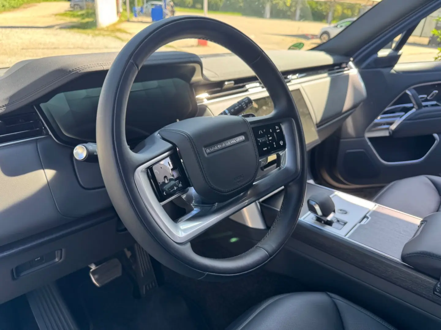 Range Rover 3.0 D350 HSE Pano Black AHK Steuer