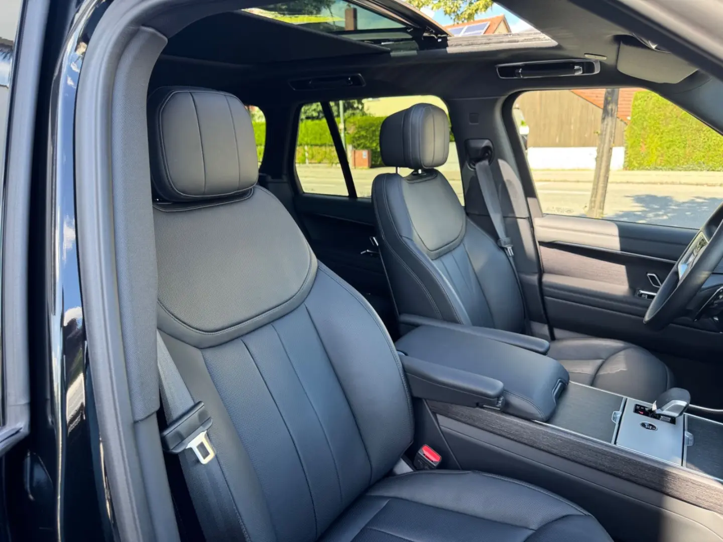 Range Rover 3.0 D350 HSE Pano Black AHK Steuer