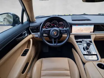 Panamera 4
