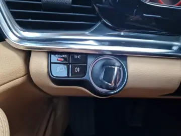 Panamera 4