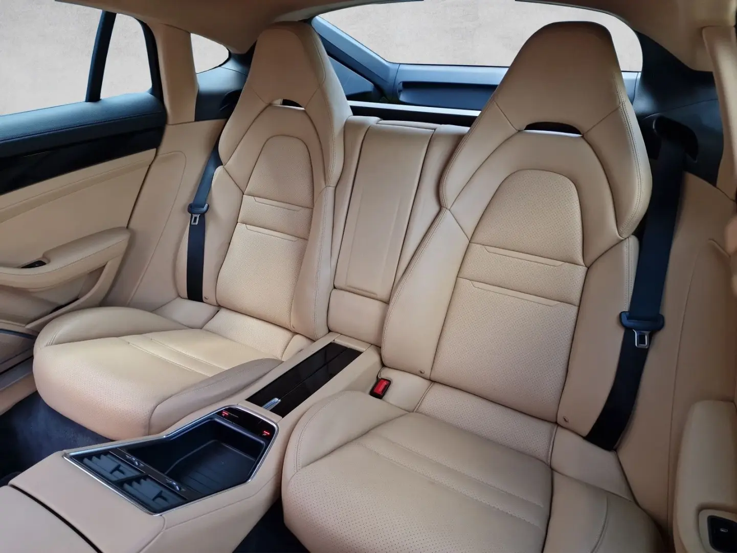 Panamera 4
