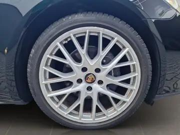 Panamera 4