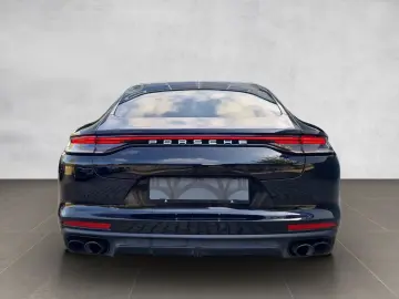 Panamera 4