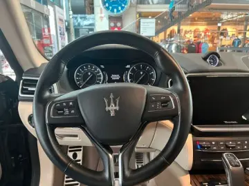 Ghibli 2.0 Hybrid GranLusso
