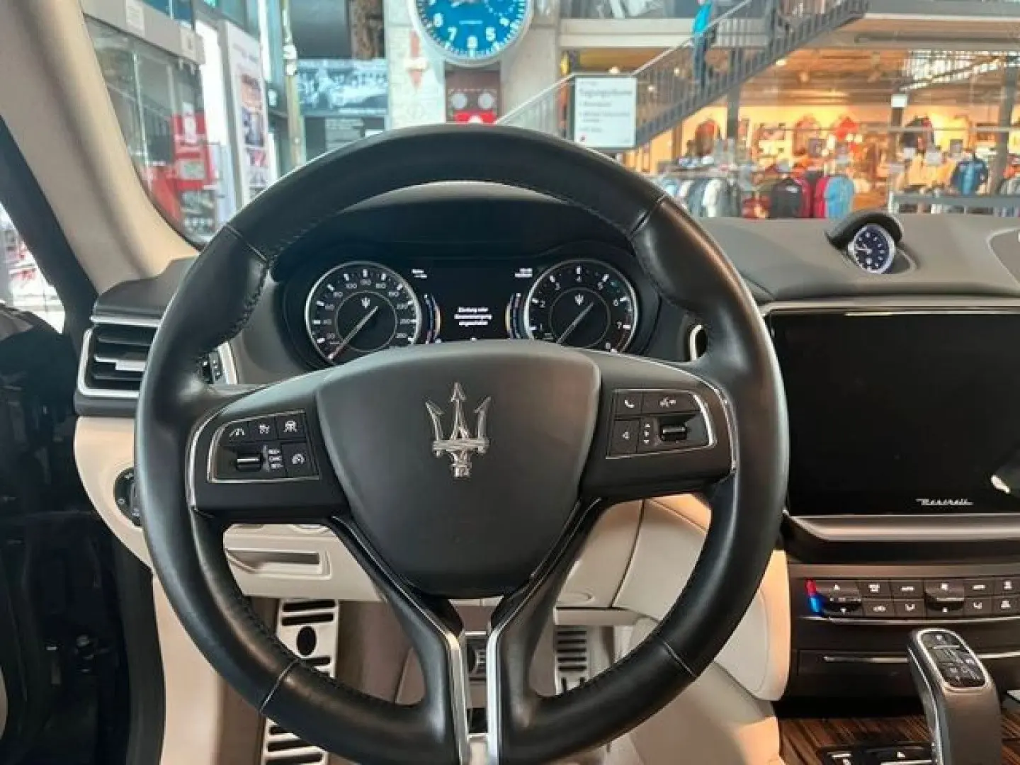 Ghibli 2.0 Hybrid GranLusso