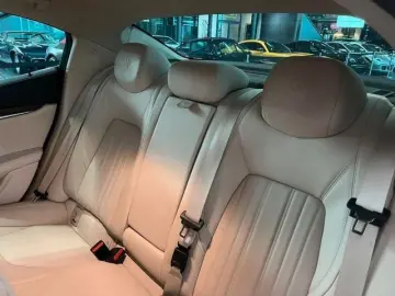 Ghibli 2.0 Hybrid GranLusso