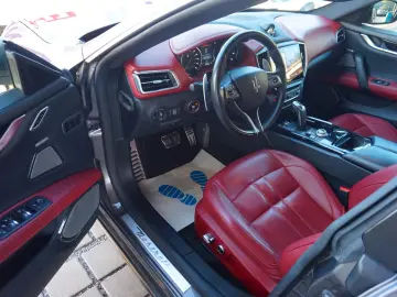 Ghibli 3.0 V6 S