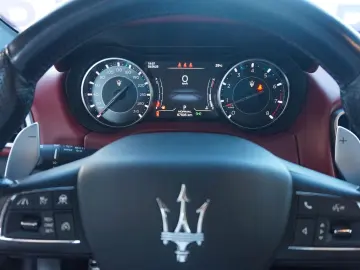Ghibli 3.0 V6 S