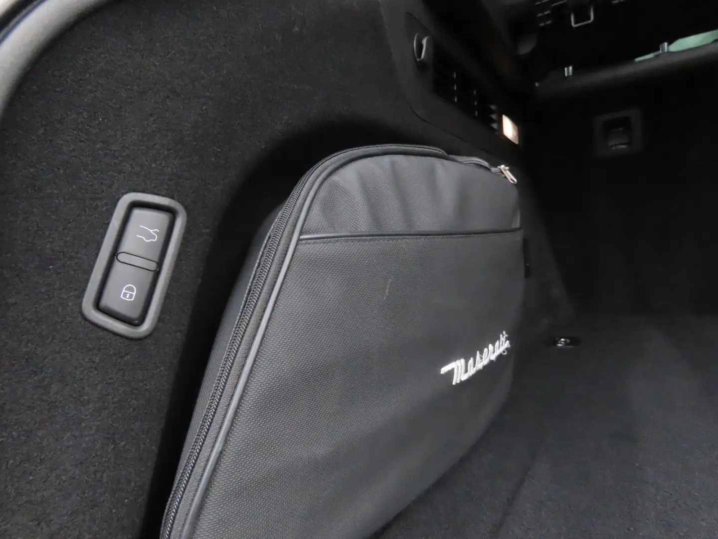Levante Q4 3.0 V6