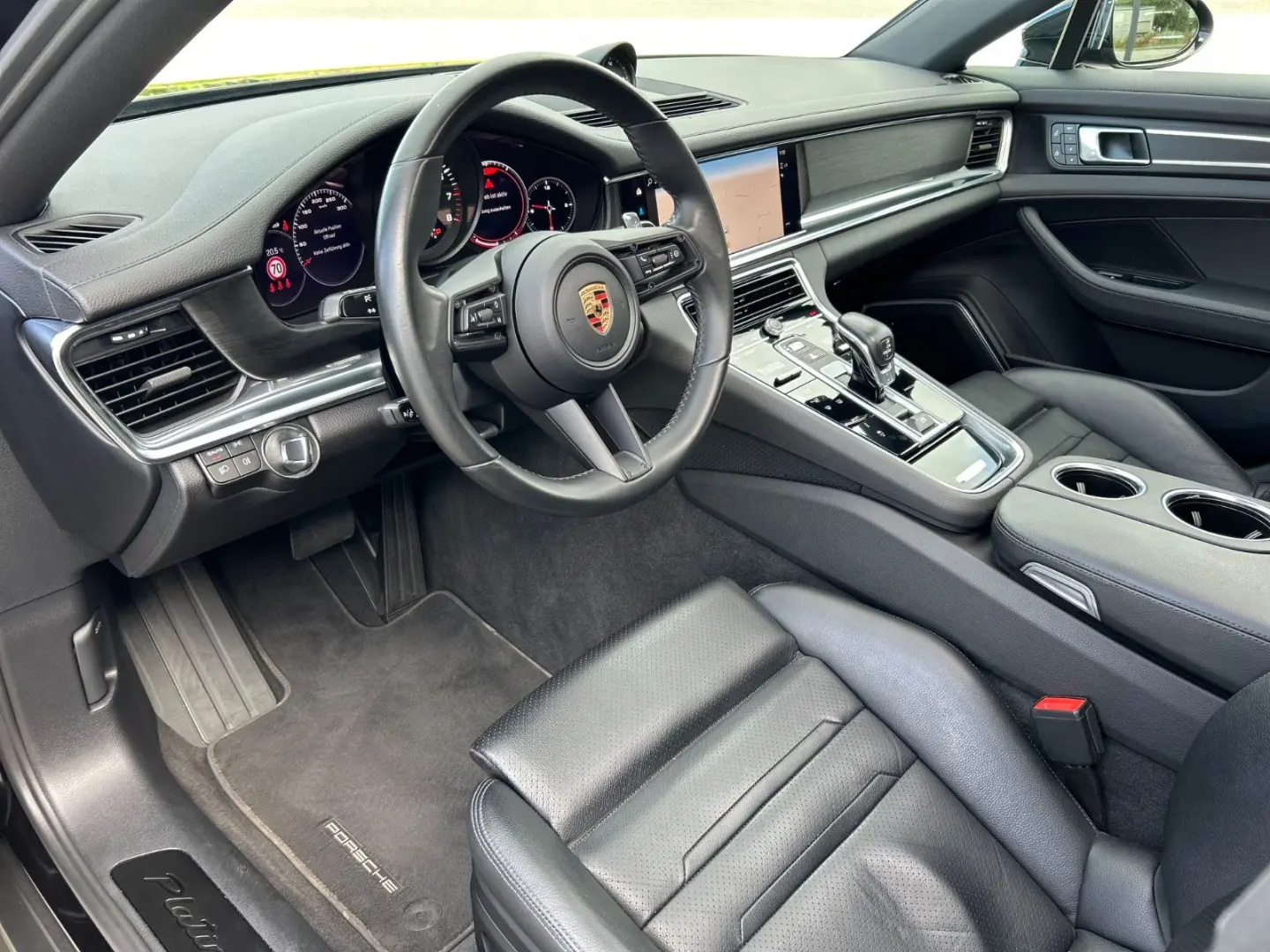 Panamera 4 Platinum Edition -Pano-Sportabgas-21Z