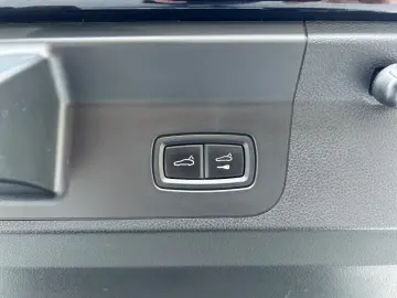 Panamera 4 Platinum Edition -Pano-Sportabgas-21Z