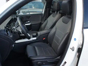 GLB 220d AMG Line*PANO*LEDER*NIGHT*KAM*SOUND*