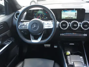 GLB 220d AMG Line*PANO*LEDER*NIGHT*KAM*SOUND*