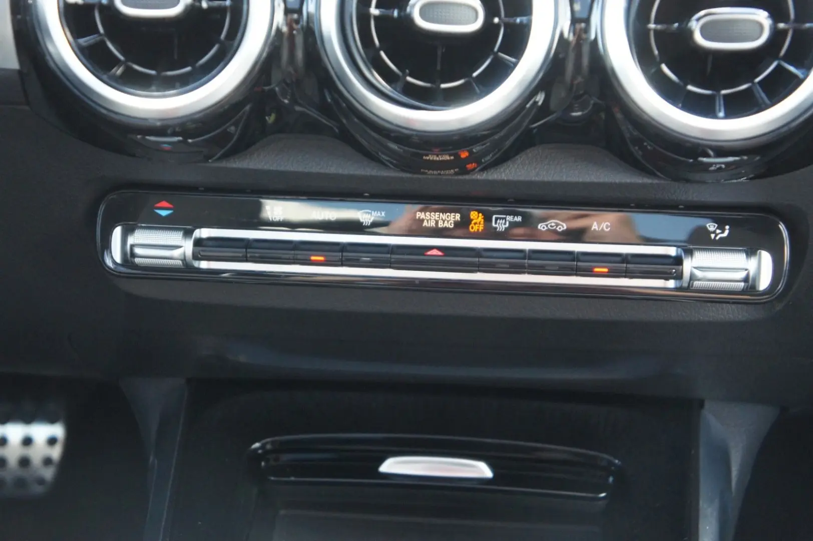 GLB 220d AMG Line*PANO*LEDER*NIGHT*KAM*SOUND*
