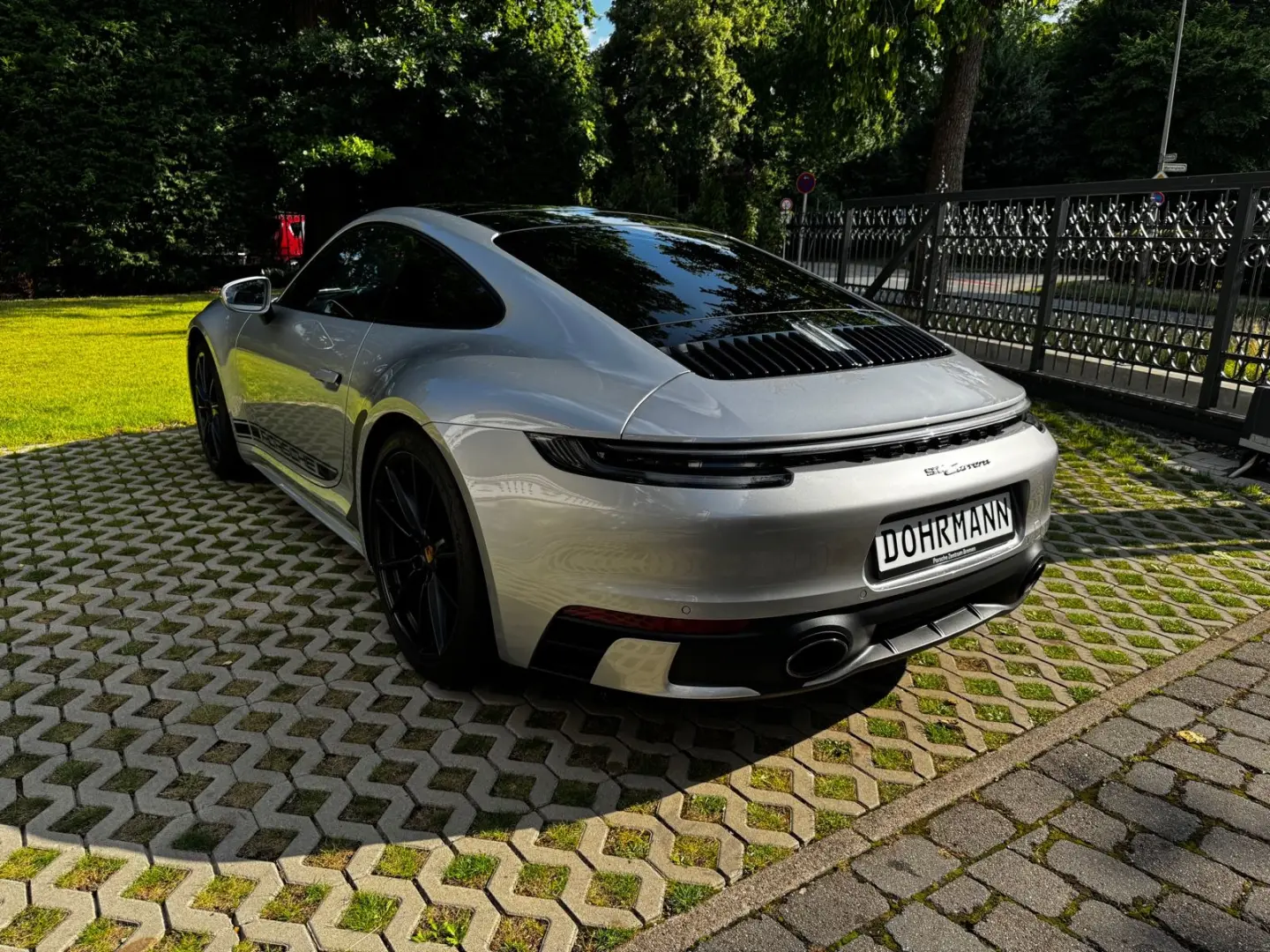 911 Carrera