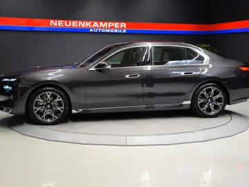 740 d xDrive Kristall Panorama TV Bowers & Wilki
