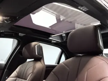 740 d xDrive Kristall Panorama TV Bowers & Wilki