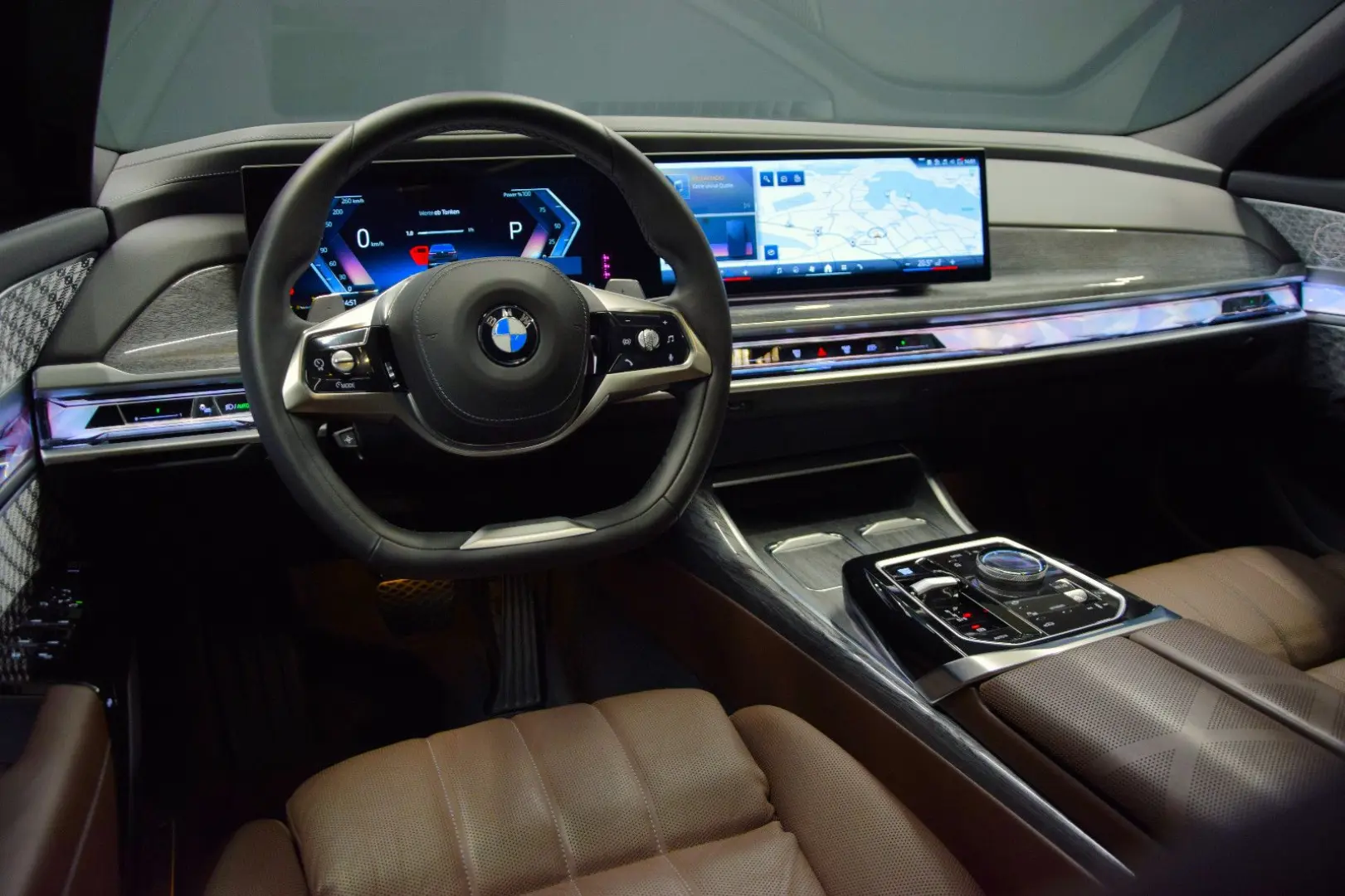 740 d xDrive Kristall Panorama TV Bowers & Wilki