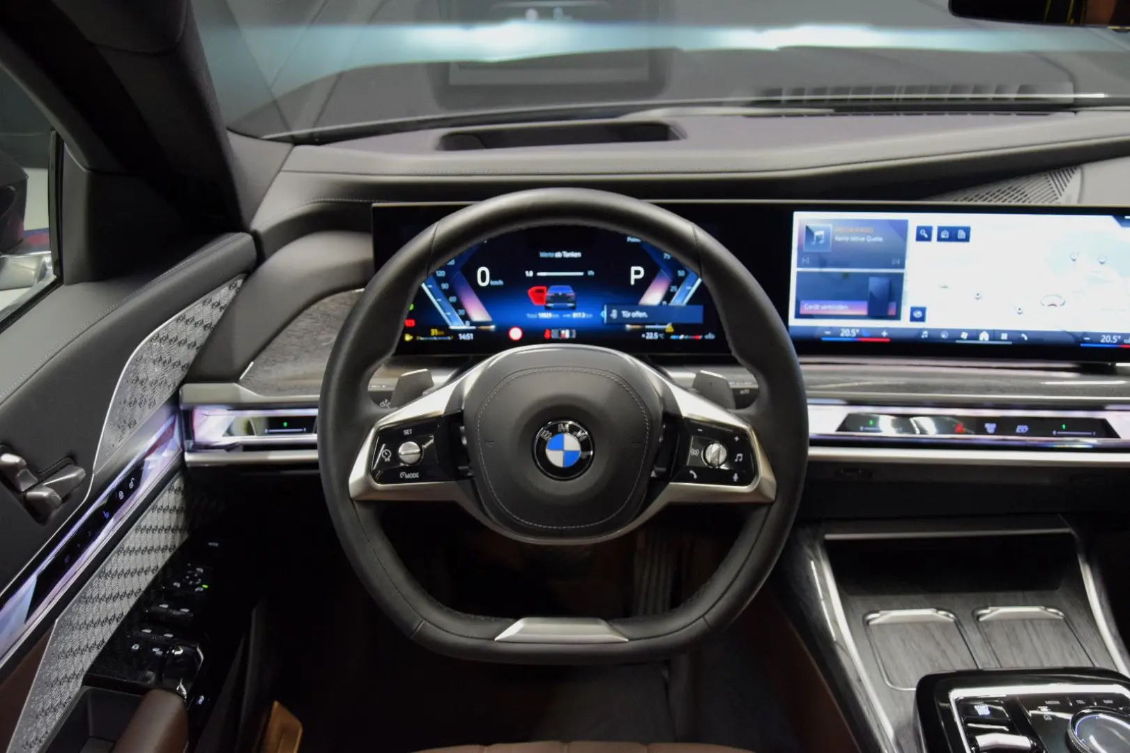 740 d xDrive Kristall Panorama TV Bowers & Wilki