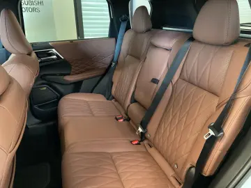 Mitubishi Outlander TOP Luxury
