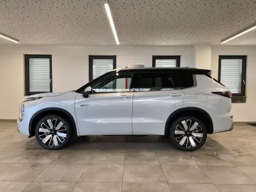 Mitubishi Outlander TOP Luxury
