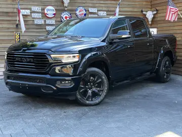 RAM 1500 Laramie 5,7L 4x4 AHK LPG LED eTorque