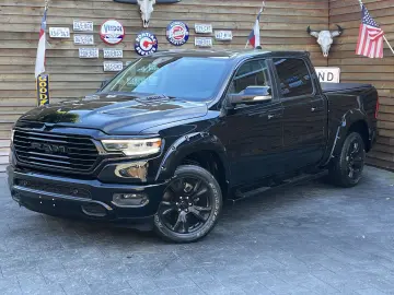 RAM 1500 Laramie 5,7L 4x4 AHK LPG LED eTorque