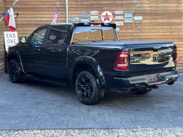 RAM 1500 Laramie 5,7L 4x4 AHK LPG LED eTorque