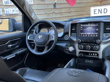 RAM 1500 Laramie 5,7L 4x4 AHK LPG LED eTorque