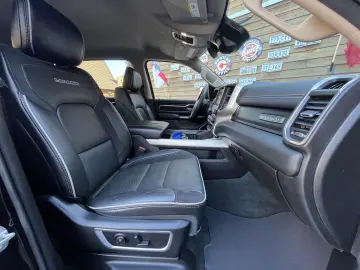 RAM 1500 Laramie 5,7L 4x4 AHK LPG LED eTorque