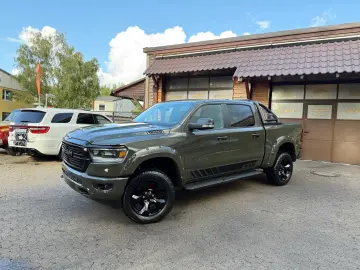V8*OFFROAD*LIFT*ALCANTARA*4X4*NAVI*AHK*GARANTIE