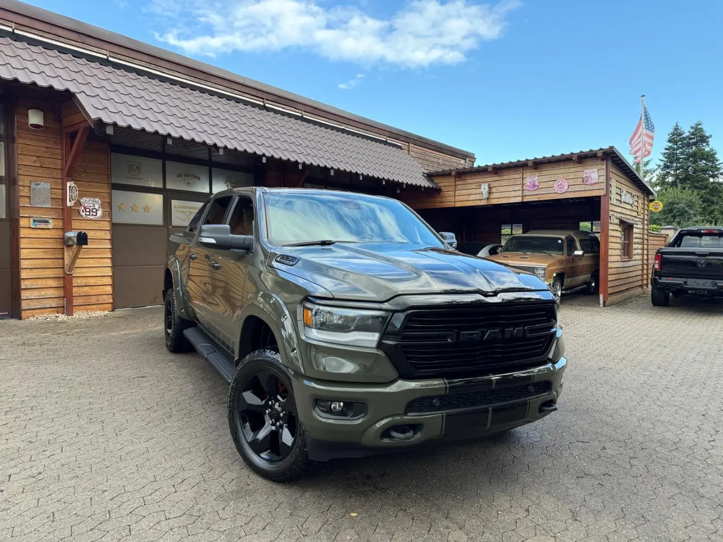 V8*OFFROAD*LIFT*ALCANTARA*4X4*NAVI*AHK*GARANTIE