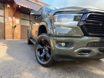 V8*OFFROAD*LIFT*ALCANTARA*4X4*NAVI*AHK*GARANTIE