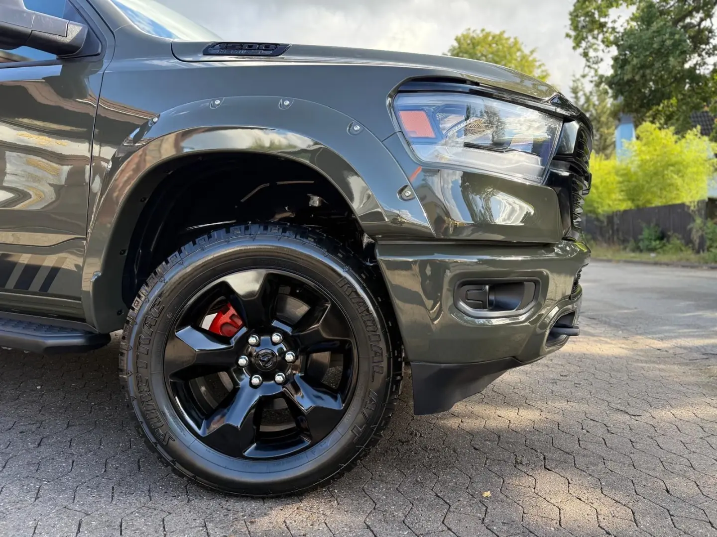 V8*OFFROAD*LIFT*ALCANTARA*4X4*NAVI*AHK*GARANTIE