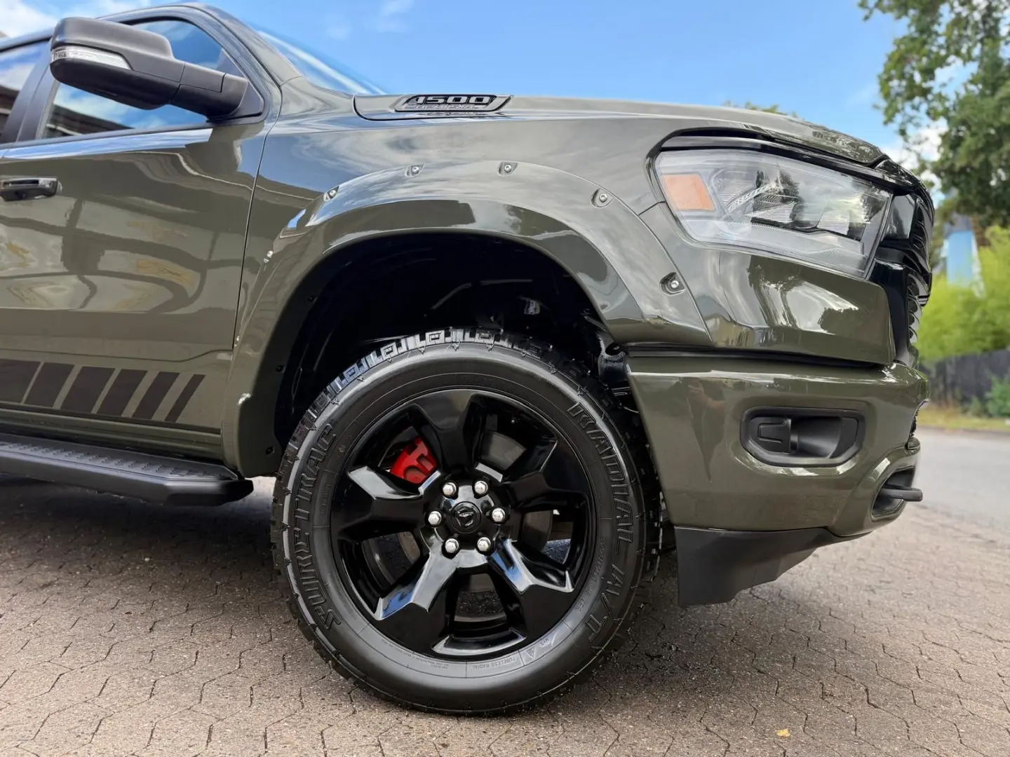 V8*OFFROAD*LIFT*ALCANTARA*4X4*NAVI*AHK*GARANTIE