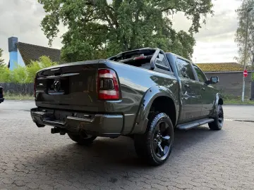 V8*OFFROAD*LIFT*ALCANTARA*4X4*NAVI*AHK*GARANTIE