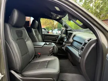 V8*OFFROAD*LIFT*ALCANTARA*4X4*NAVI*AHK*GARANTIE