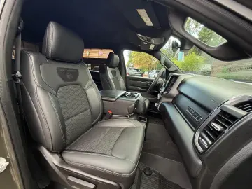 V8*OFFROAD*LIFT*ALCANTARA*4X4*NAVI*AHK*GARANTIE