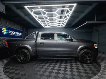RAM 5.7 V8 HEMI 4x4 OFFROAD Night-Paket *LED*19%