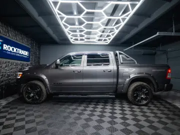 RAM 5.7 V8 HEMI 4x4 OFFROAD Night-Paket *LED*19%