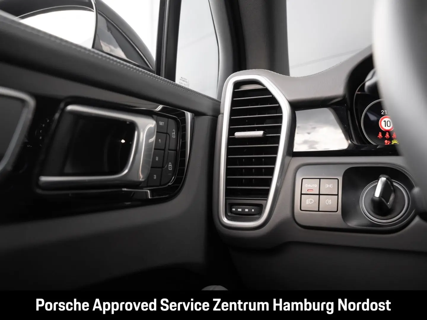 Cayenne E-Hybrid Platinum Edition Hinterachslenk