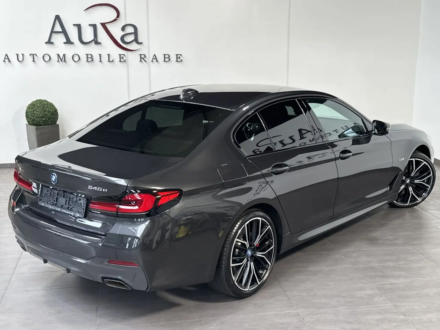 545e xDrive M-Sport NAV+LASER+360°+20ZO+ACC+H&K