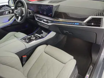X5 xD40i M Sport*PANO*SOFT*STHZG*7-SITZ*AHK*360°