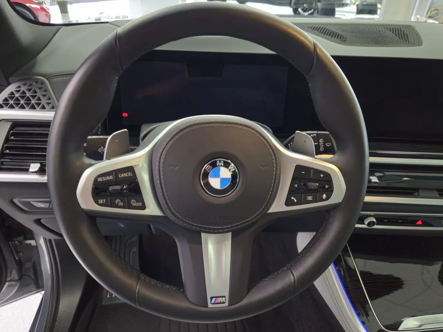 X5 xD40i M Sport*PANO*SOFT*STHZG*7-SITZ*AHK*360°